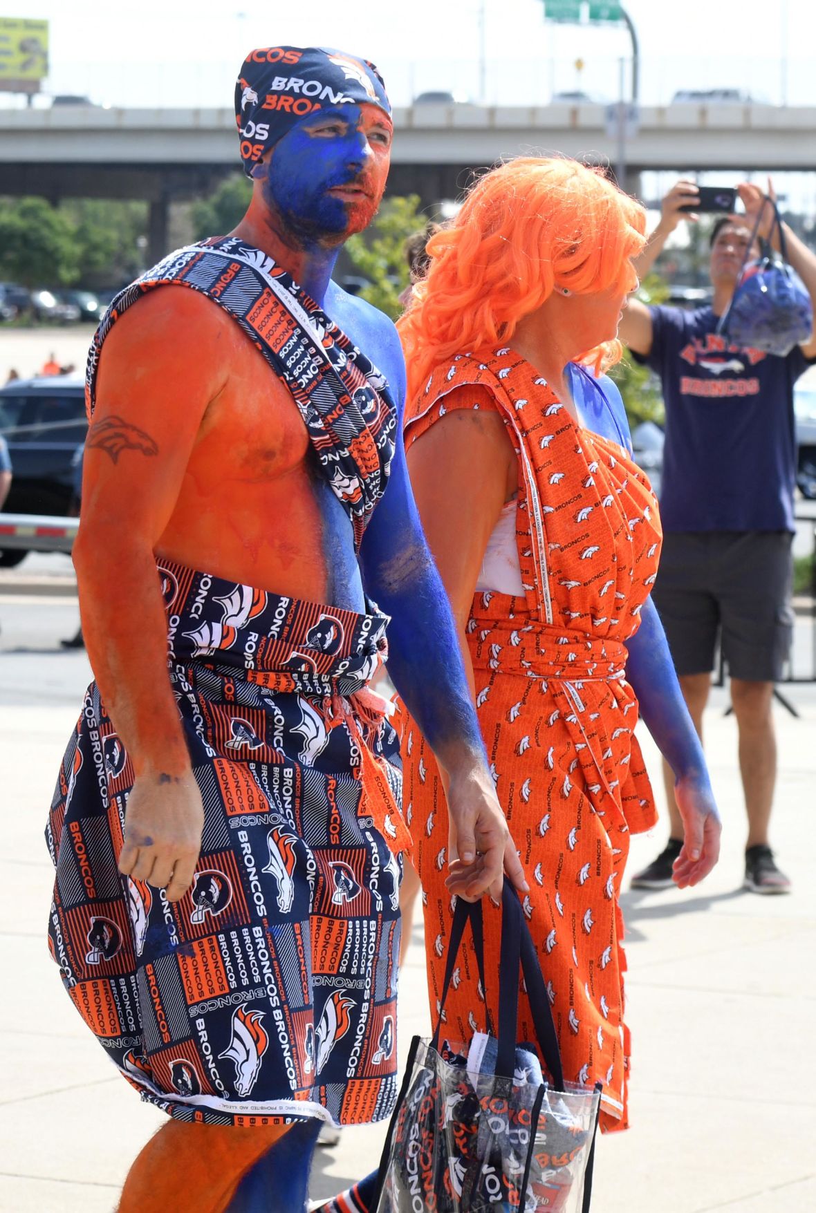 091619-s-broncosbears03.JPG